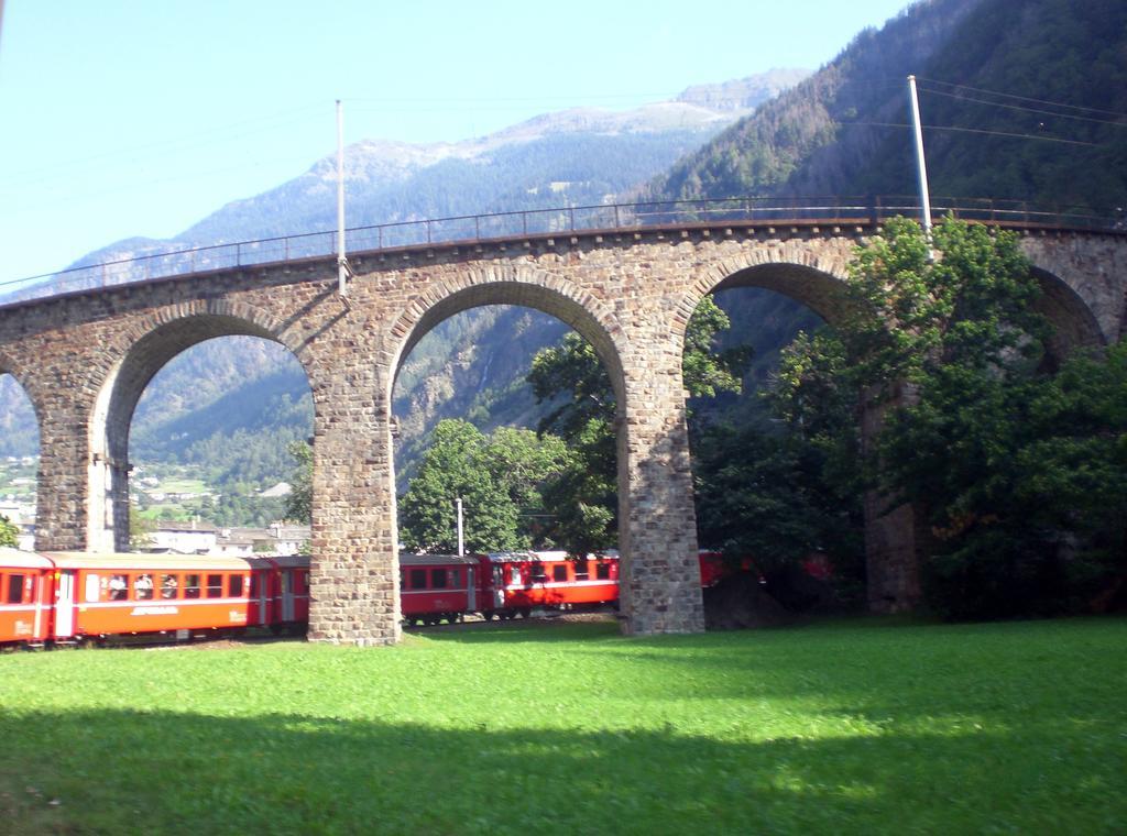 La Madonnina Apartamento Villa di Tirano Quarto foto